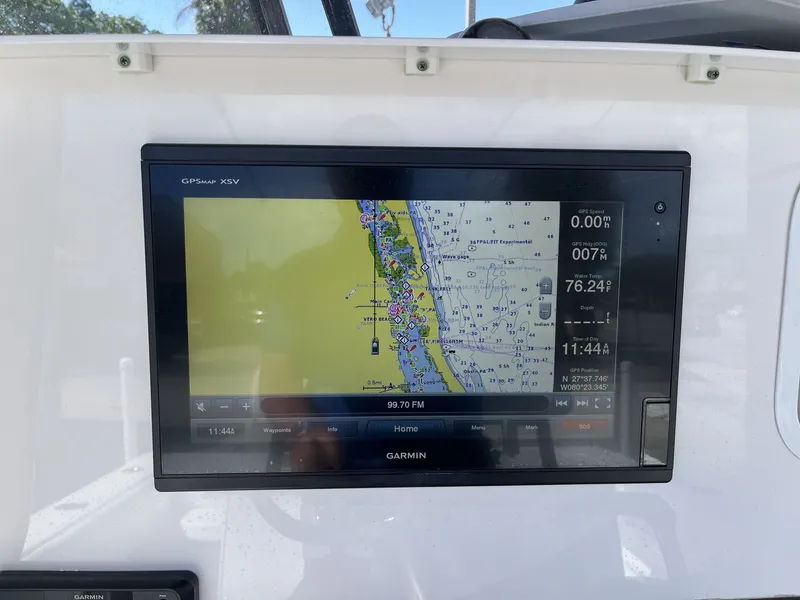 Slide: The Image of Contender 25 T 2017 - 15