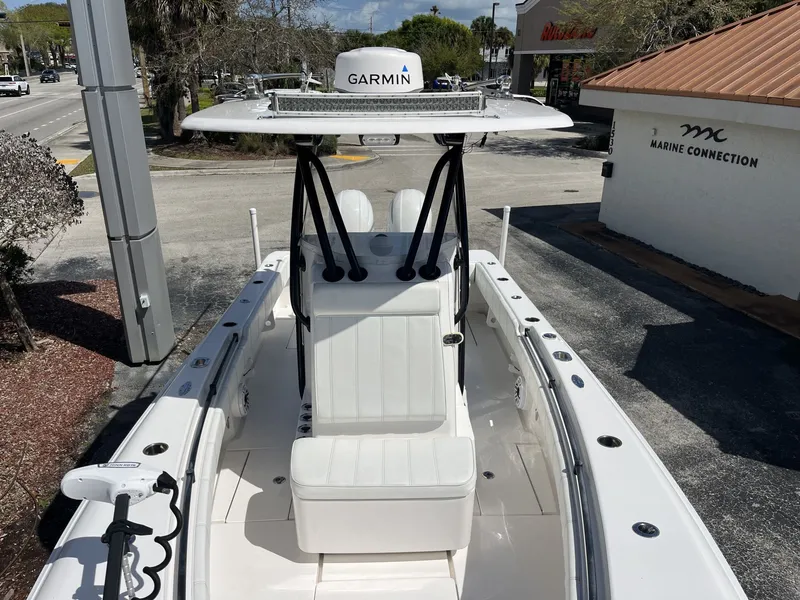 Slide: The Image of Contender 25 T 2017 - 26