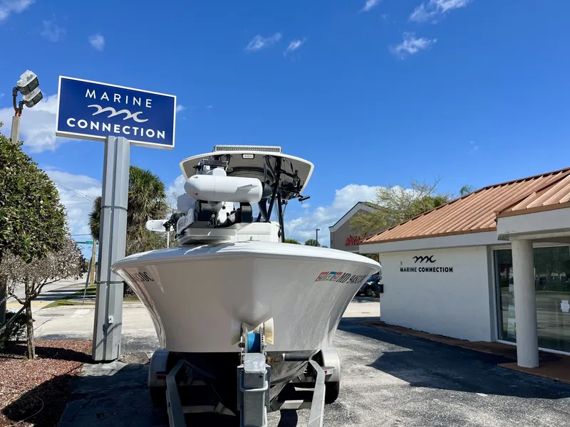 Slide: The Image of Contender 25 T 2017 - 3