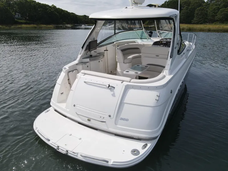 Slide: The Image of 2007 Chaparral Signature 350 on calm water. - 17