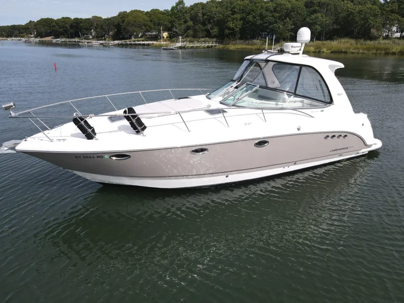 Slide: The Image of 2007 Chaparral Signature 350 yacht on calm water. - 2