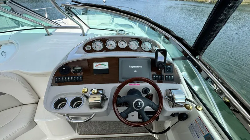 Slide: The Image of Cockpit of 2007 Chaparral Signature 350 yacht. - 30