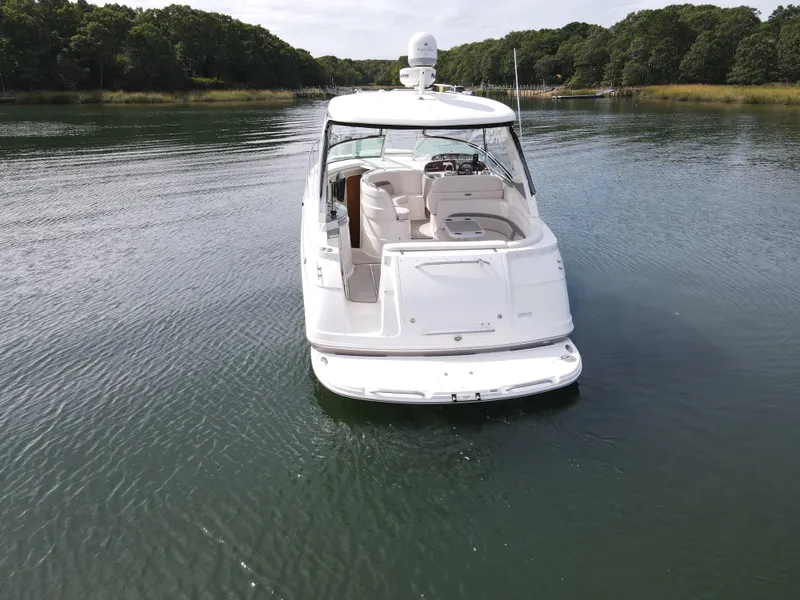 Slide: The Image of 2007 Chaparral Signature 350 yacht on calm water. - 5