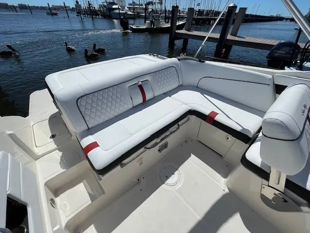 Slide: The Image of Sea Ray 240 Sundeck 2015 - 12
