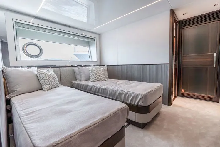 Slide: The Image of 2024 Sunseeker 90 Ocean Enclosed - Image 20 - 20