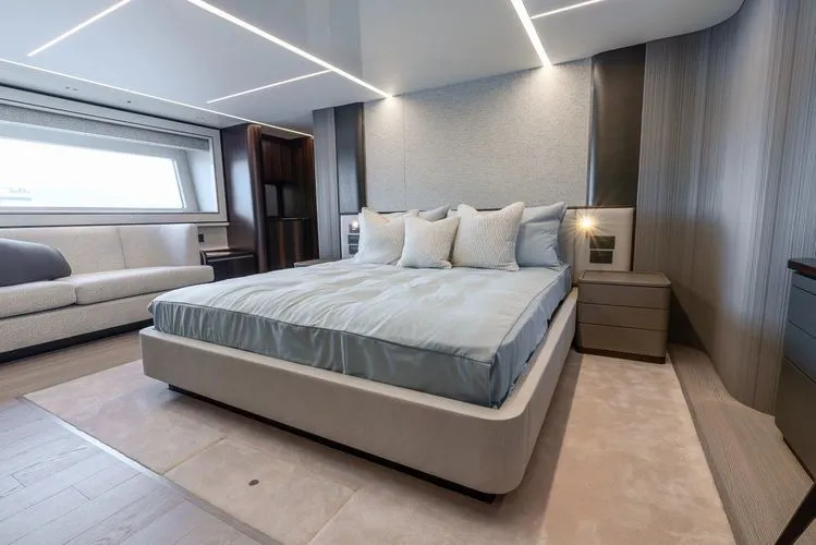 Slide: The Image of 2024 Sunseeker 90 Ocean Enclosed - Image 26 - 26