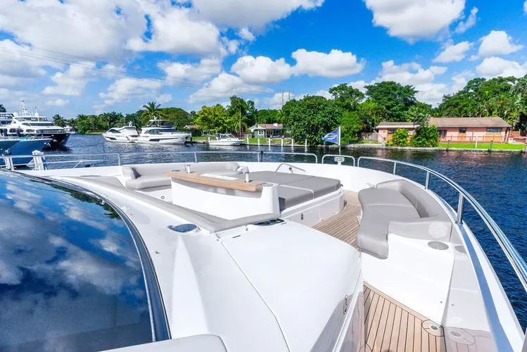 Slide: The Image of 2024 Sunseeker 90 Ocean Enclosed - Image 36 - 36