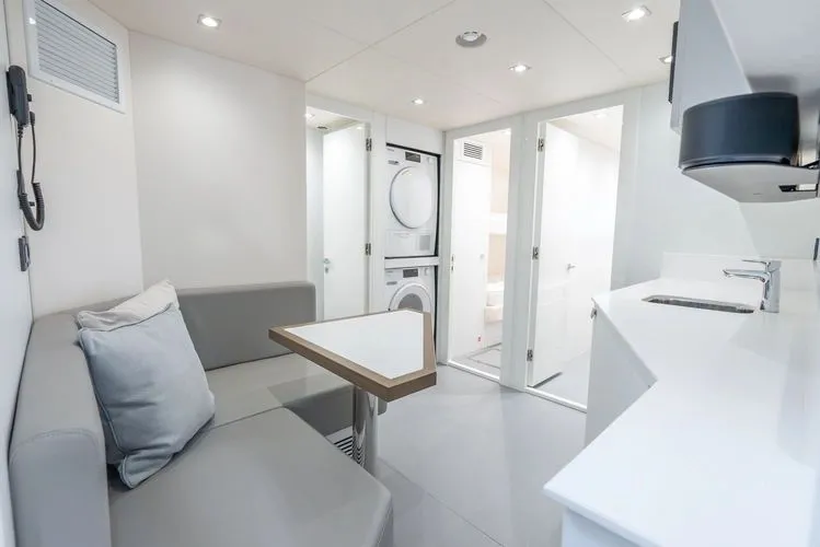 Slide: The Image of 2024 Sunseeker 90 Ocean Enclosed - Image 41 - 41