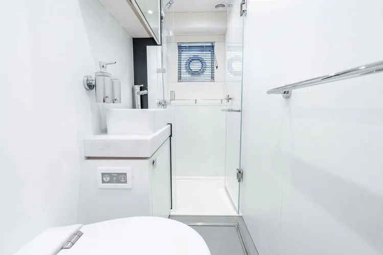 Slide: The Image of 2024 Sunseeker 90 Ocean Enclosed - Image 47 - 47