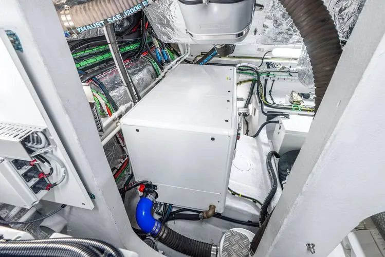 Slide: The Image of 2024 Sunseeker 90 Ocean Enclosed - Image 48 - 48