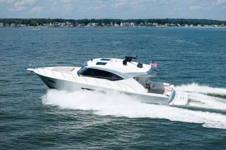 Slide: The Image of 2021 Riviera 575 Suv - Image 11 - 11