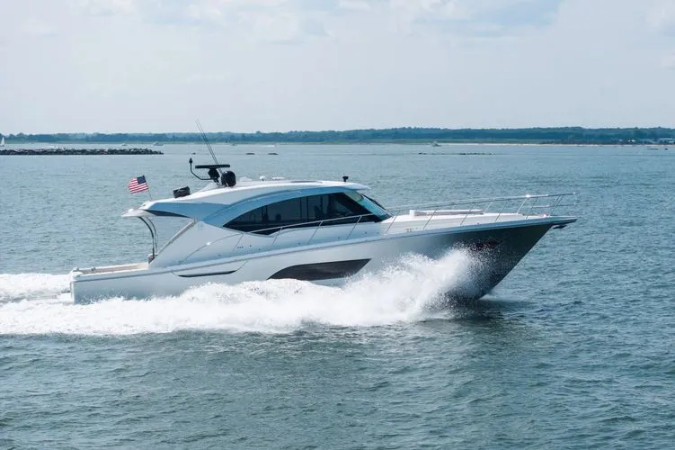 Slide: The Image of 2021 Riviera 575 Suv - Image 8 - 8