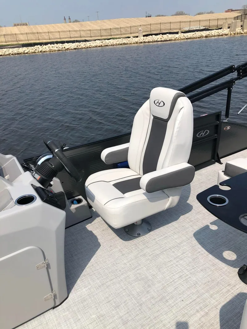 Slide: The Image of Harris HCX 230 SL 2022 - 2