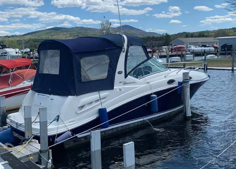 Slide: The Image of Sea Ray 260 Sundancer 2005 - 6