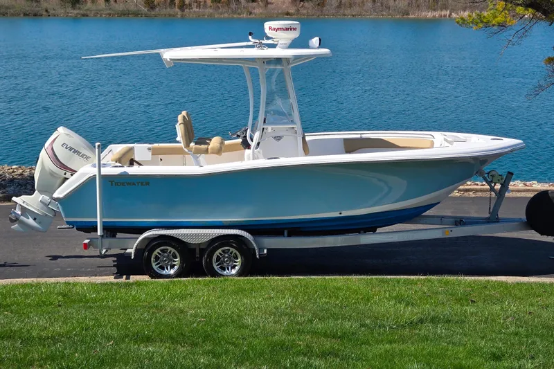 The Image of Tidewater 220 LXF 2016 - undefined