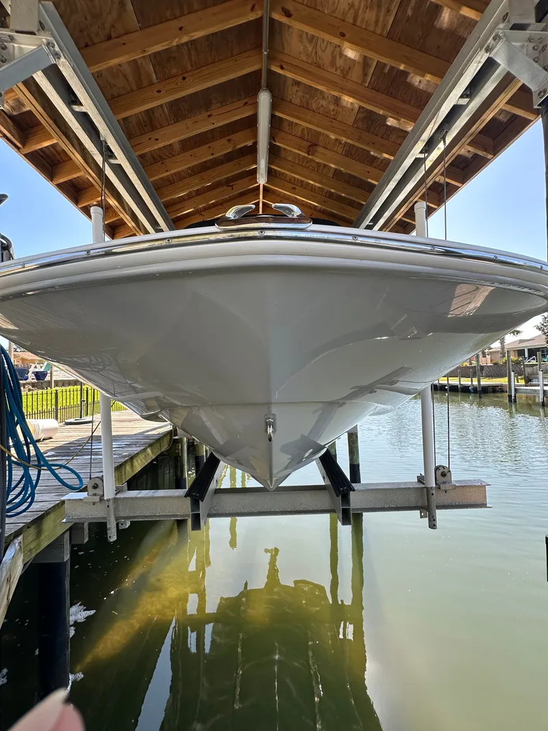 Slide: The Image of Boston Whaler 170 Montauk 2024 - 52