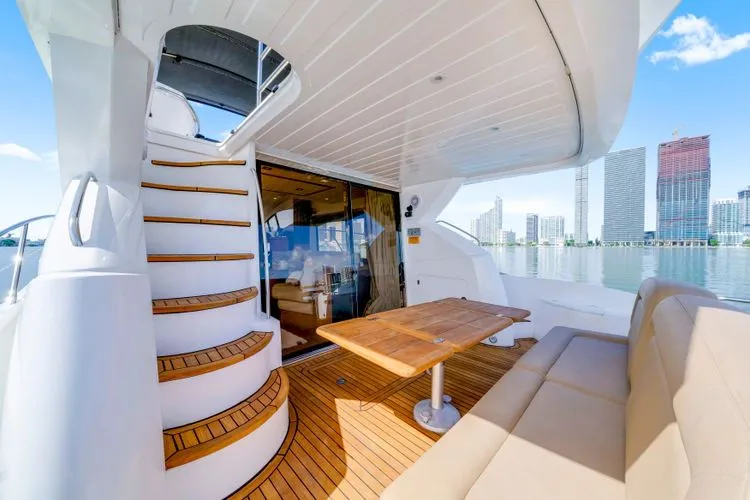 Slide: The Image of 2011 Sunseeker Manhattan 52 - Image 10 - 10