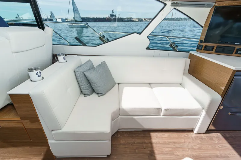 Slide: The Image of Cruisers Yachts 50 Cantius 2019 - 67