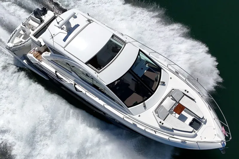 Slide: The Image of Cruisers Yachts 50 Cantius 2019 - 26