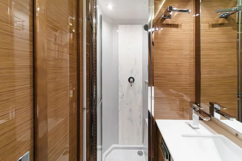 Slide: The Image of Cruisers Yachts 50 Cantius 2019 - 78