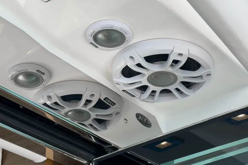Slide: The Image of Cruisers Yachts 50 Cantius 2019 - 62