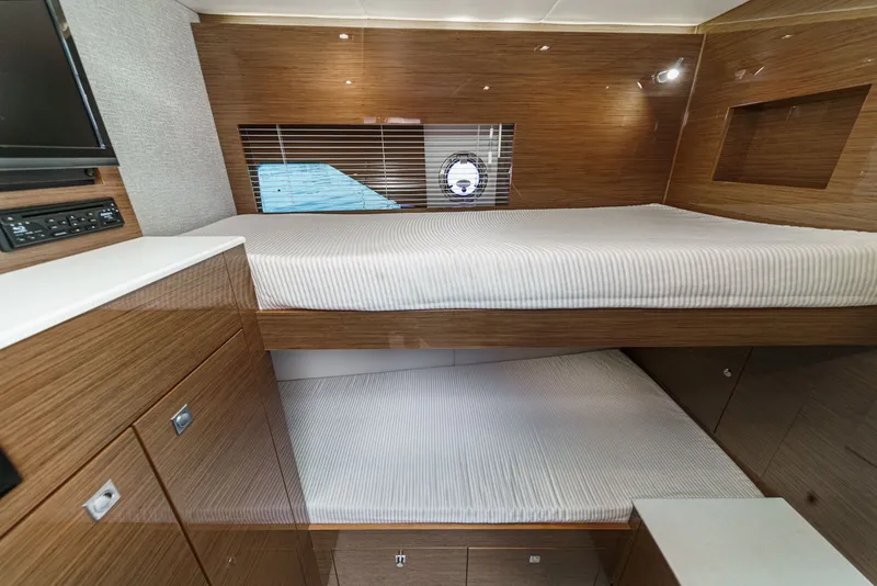 Slide: The Image of Cruisers Yachts 50 Cantius 2019 - 83