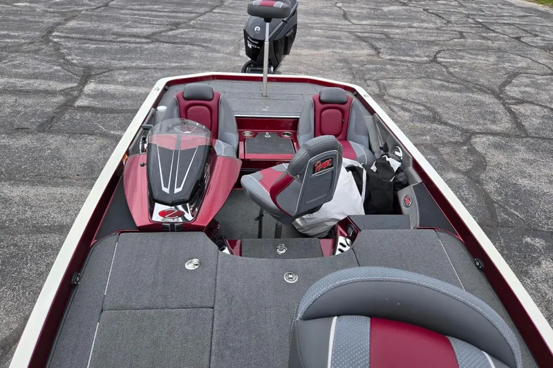 Slide: The Image of 2018 Ranger Z520 Comanche Cup-Equipped boat interior with red and gray seating. - 20