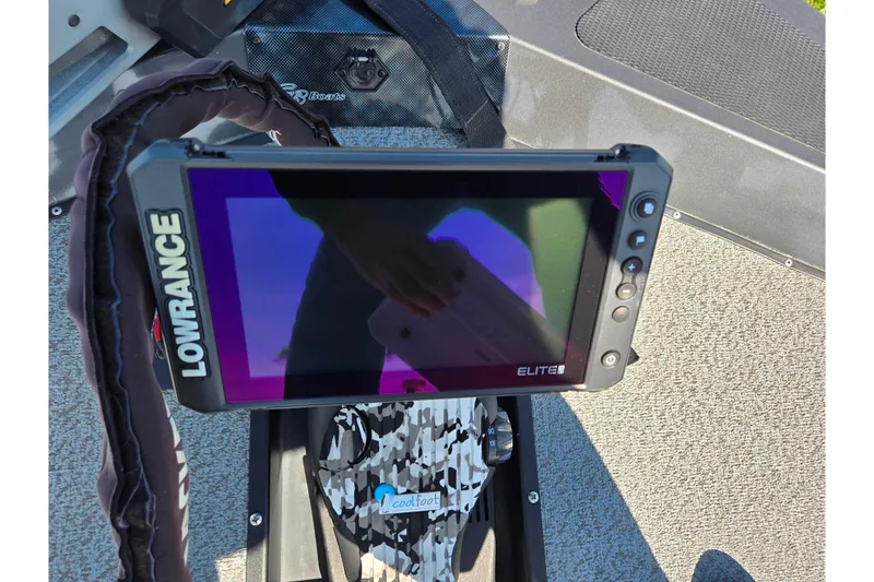 Slide: The Image of Lowrance Elite fish finder on 2021 G3 Sportsman 1810 boat deck. - 20