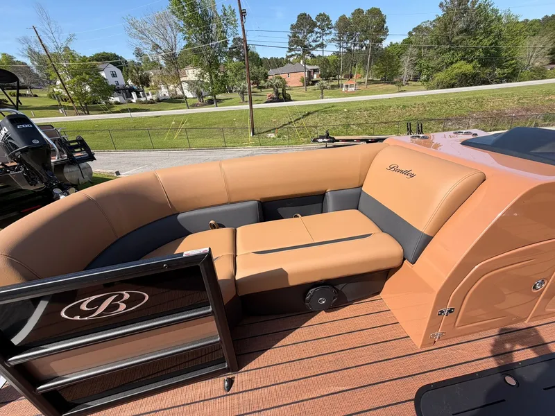 Slide: The Image of Bentley Pontoons Legacy Quad 243 2026 - 6