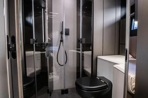 Slide: The Image of Pershing GTX 80 2025 - 68