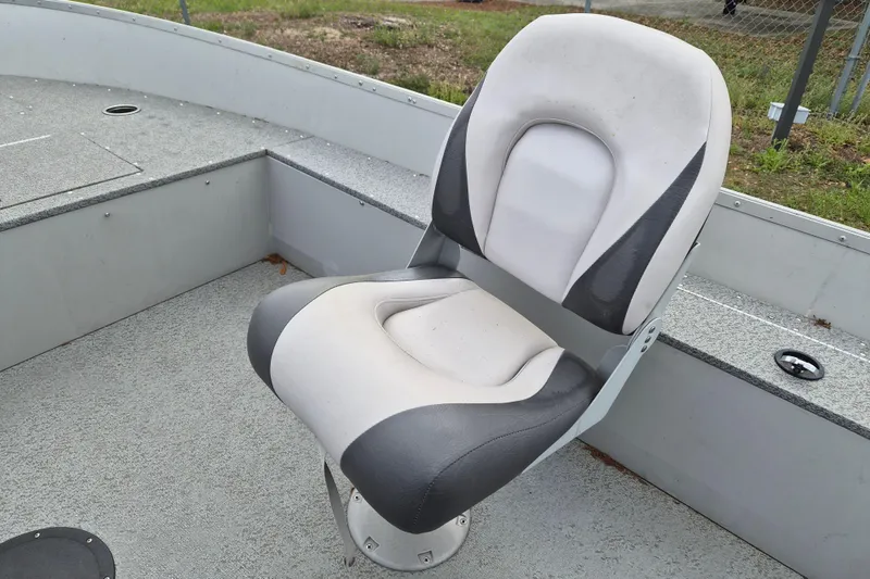 Slide: The Image of 2018 Smoker Craft Angler 16 SC boat with Yamaha outboard motor on trailer. - 9