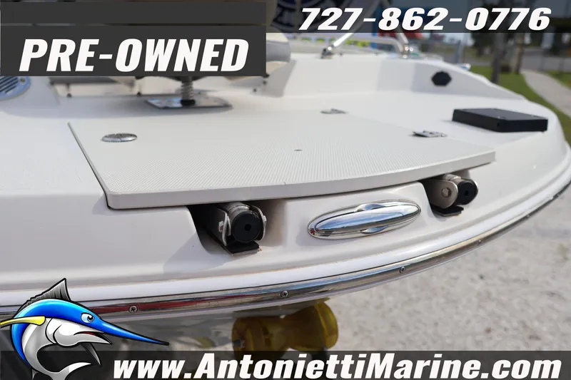 Slide: The Image of Pre-owned 2023 Stingray 212 SC boat, contact Antonietti Marine for details. - 7
