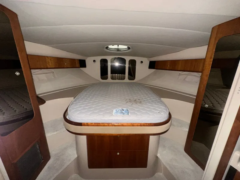 Slide: The Image of Cruisers 3870 Express 2001 - 14