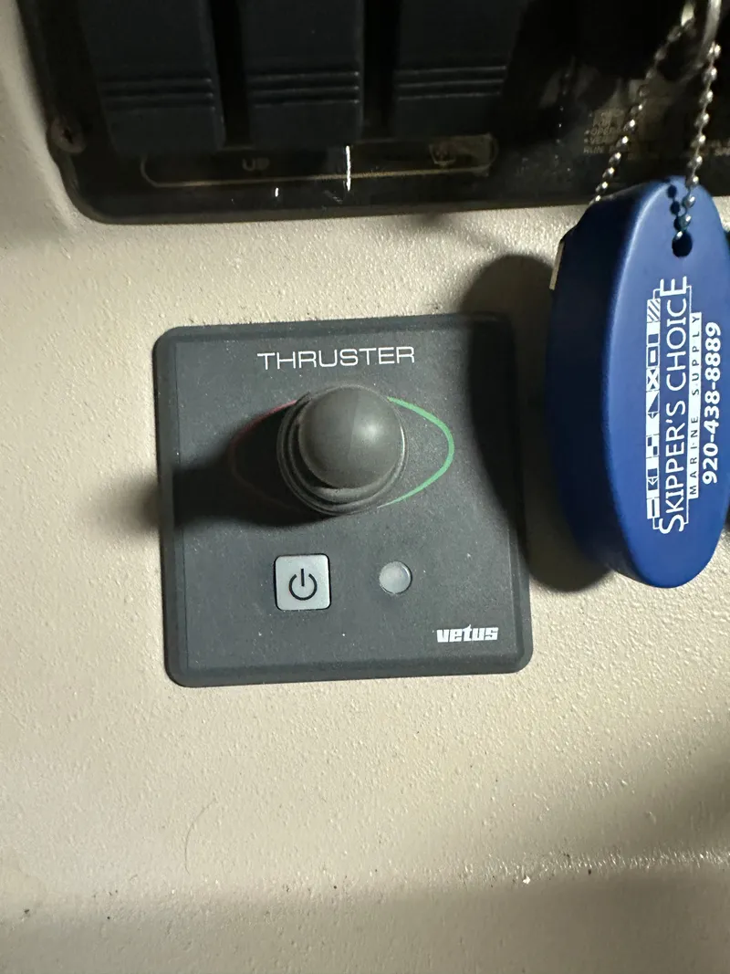 Slide: The Image of Cruisers 3870 Express 2001 - 7