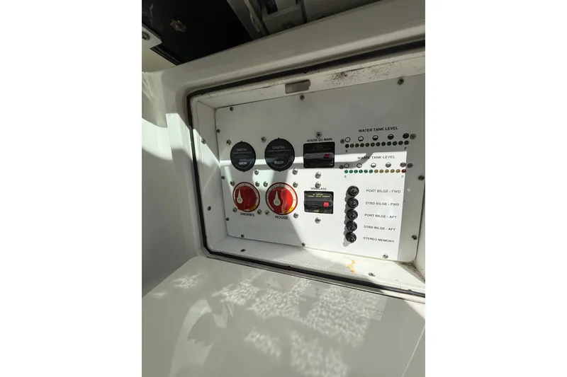 Slide: The Image of Control panel of 2019 World Cat Glacier Bay Edition 2740 Dual Console boat. - 53