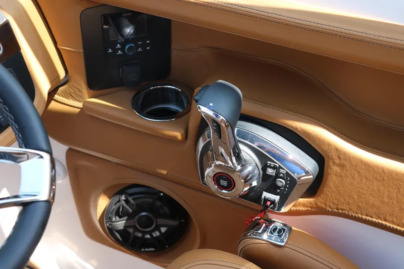 Slide: The Image of Chaparral 307 SSX 2025 - 41