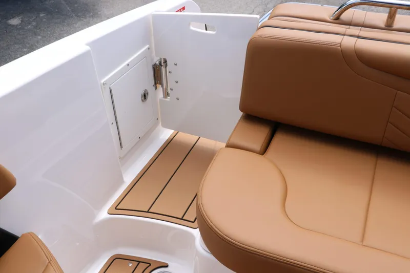 Slide: The Image of Chaparral 307 SSX 2025 - 44