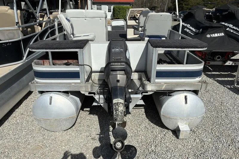 Slide: The Image of 2001 Leisure Kraft 20 Fish and Cruise pontoon boat with outboard motor. - 6