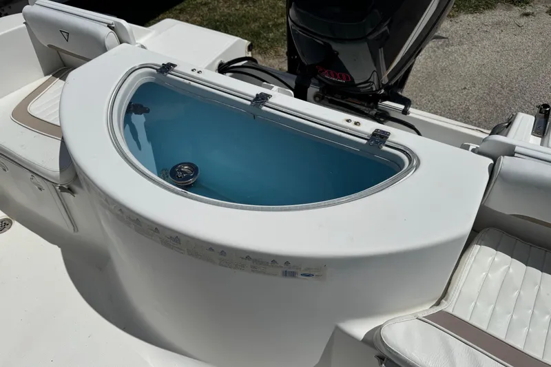 Slide: The Image of 2008 Sea Fox 216 Center Console boat with livewell and seating. - 20