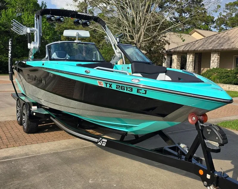 The Image of MasterCraft XT23 2017 - 0