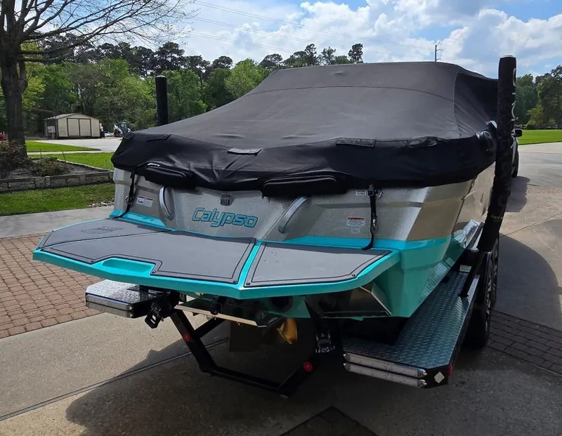 Slide: The Image of MasterCraft XT23 2017 - 33