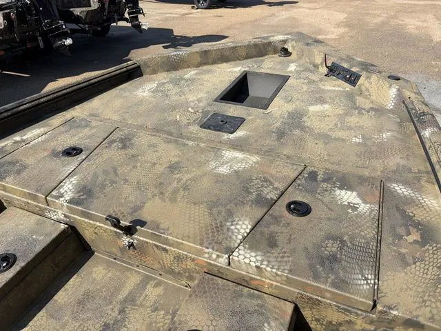 Slide: The Image of Havoc MARSH RUNNER XL 2026 - 28