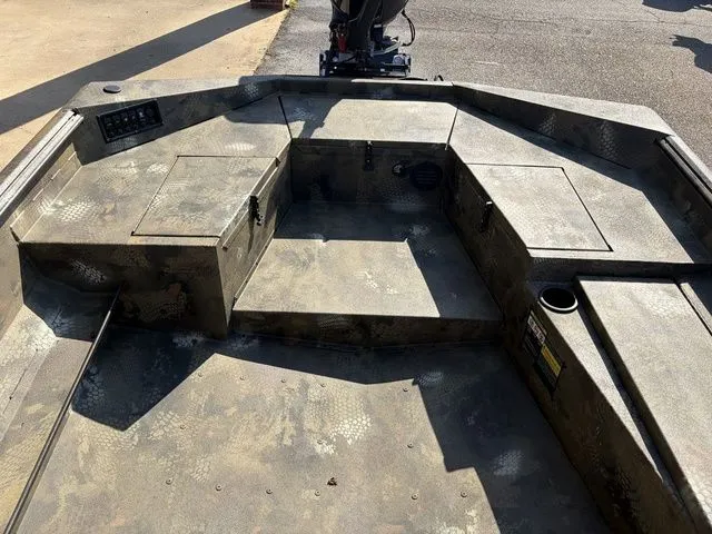 Slide: The Image of Havoc MARSH RUNNER XL 2026 - 30