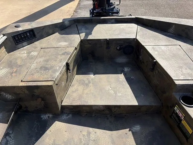 Slide: The Image of Havoc MARSH RUNNER XL 2026 - 31