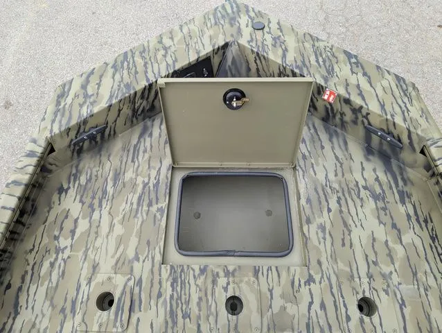 Slide: The Image of Lowe Outlet 20 2026 - 11