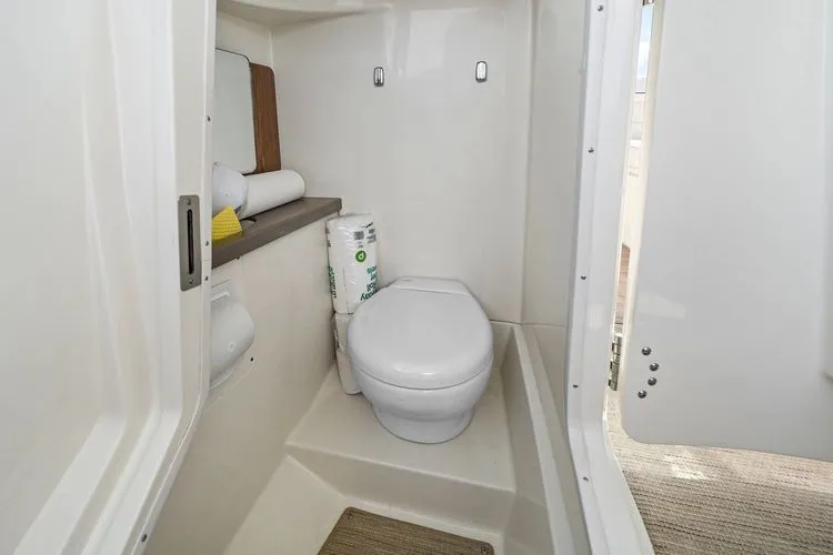 Slide: The Image of 2024 Chris-craft Calypso 28 - Image 38 - 38