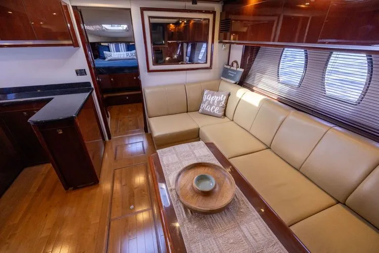 Slide: The Image of 2010 Sea Ray 500 Sundancer - Image 31 - 31