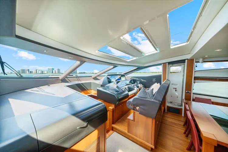 Slide: The Image of 2010 Sunseeker Predator 84 - Image 30 - 30