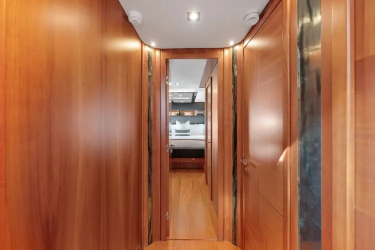 Slide: The Image of 2010 Sunseeker Predator 84 - Image 44 - 44