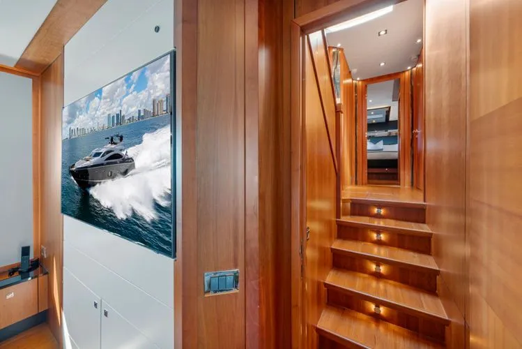 Slide: The Image of 2010 Sunseeker Predator 84 - Image 59 - 59